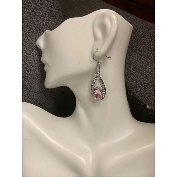 Pink Bling Dangle Earrings - Picture 1 of 2